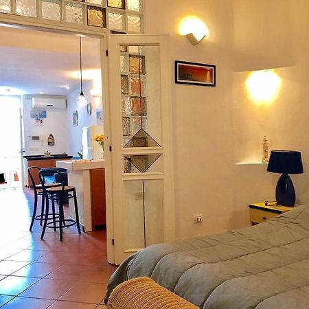 Ponza Holiday Homes - Porto Экстерьер фото